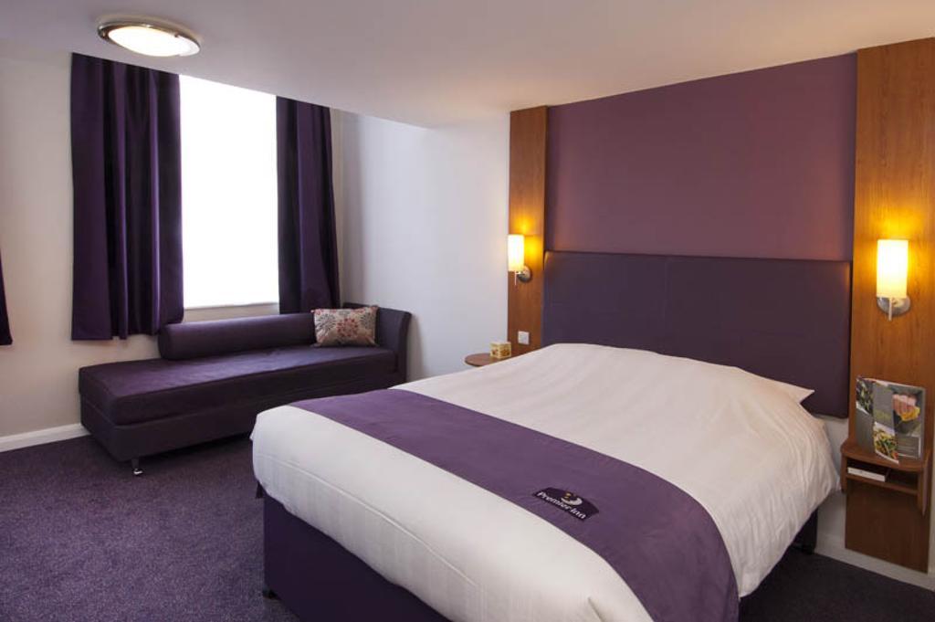 Premier Inn Glenrothes Exterior foto